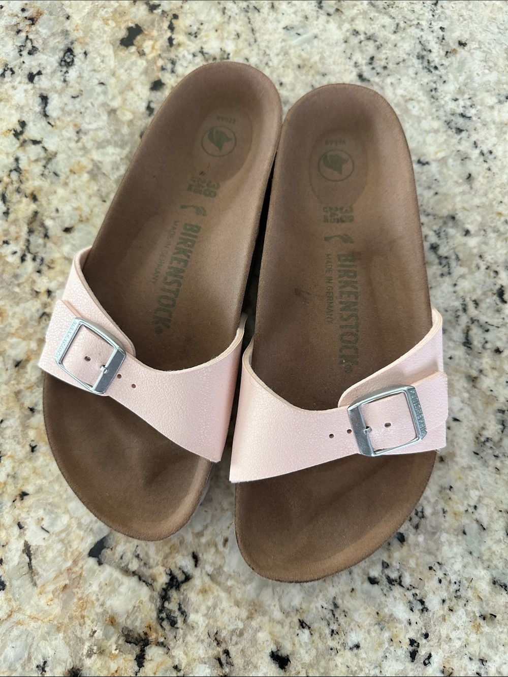 Birkenstock Women's Cream Pink Sandals
